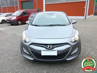 Hyundai i30 1.6 CRDi 5p. Classic (8)