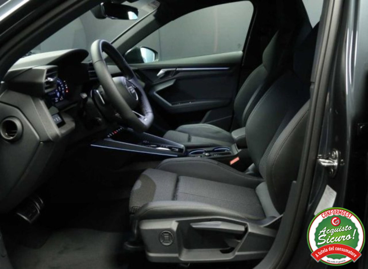 Audi A3 allstreet 2.0 tdi Identity Contrast 150cv s-tronic (5)