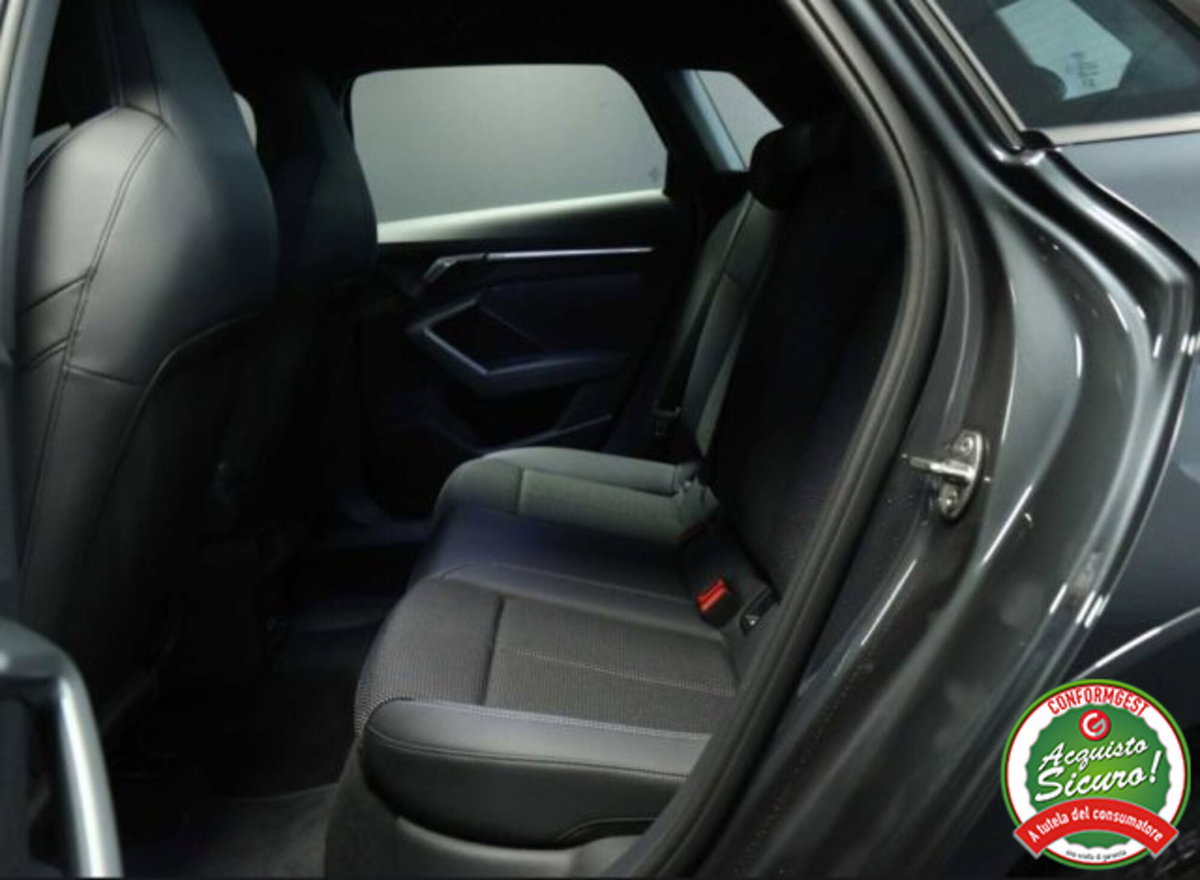 Audi A3 allstreet 2.0 tdi Identity Contrast 150cv s-tronic (7)