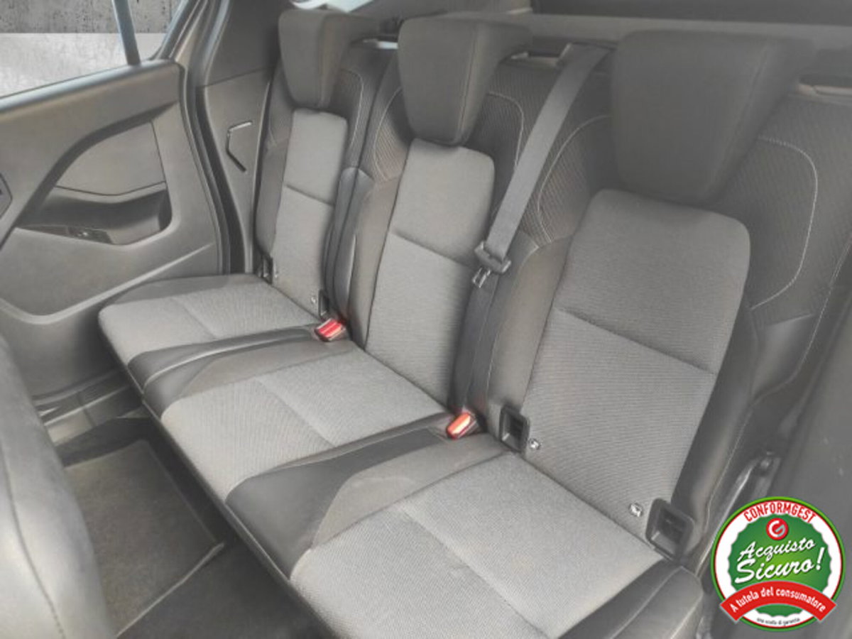 Renault Kangoo 1.5 blue dci Equilibre 115cv edc (16)