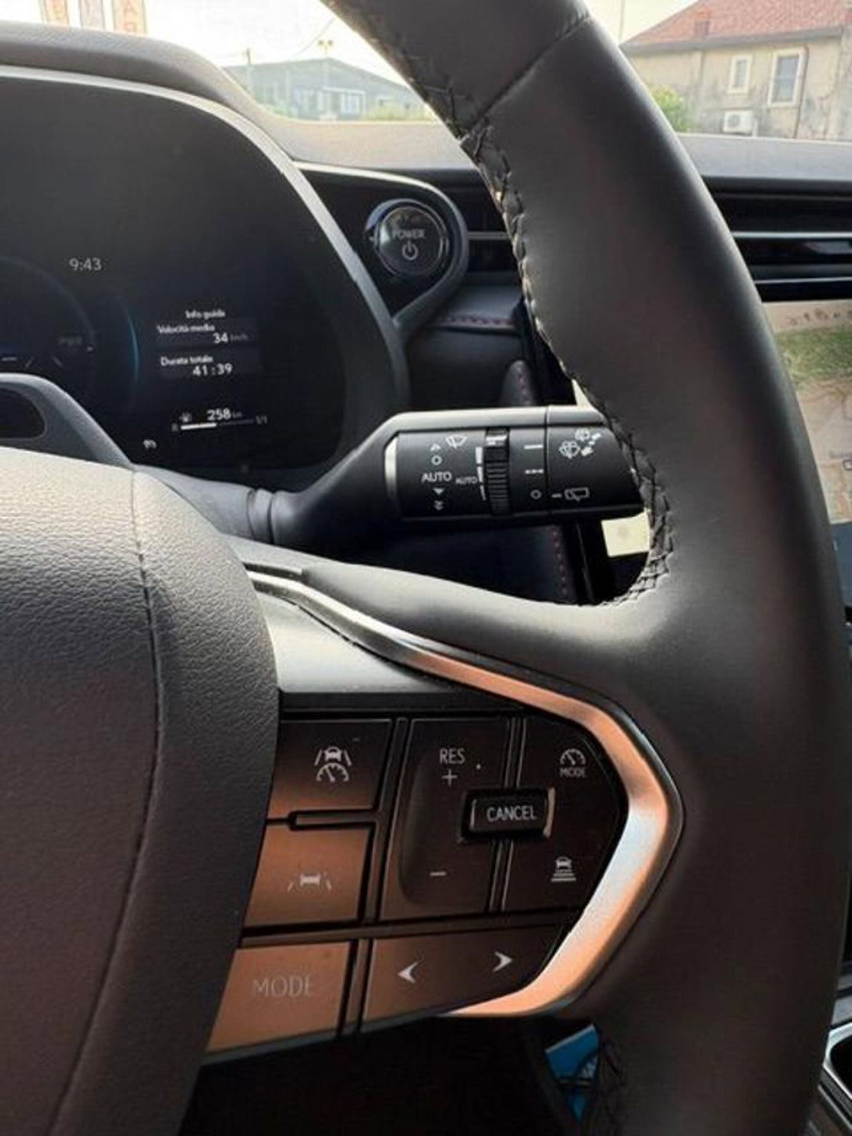 Lexus LBX 1.5 hybrid Relax 4wd (13)