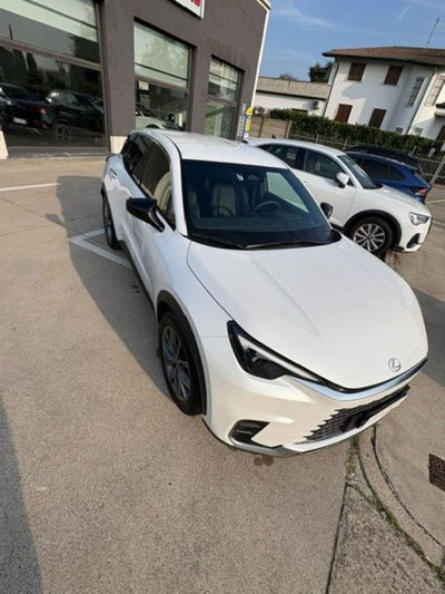 Lexus LBX 1.5 hybrid Relax 4wd (3)