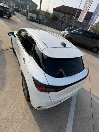 Lexus LBX 1.5 hybrid Relax 4wd (7)