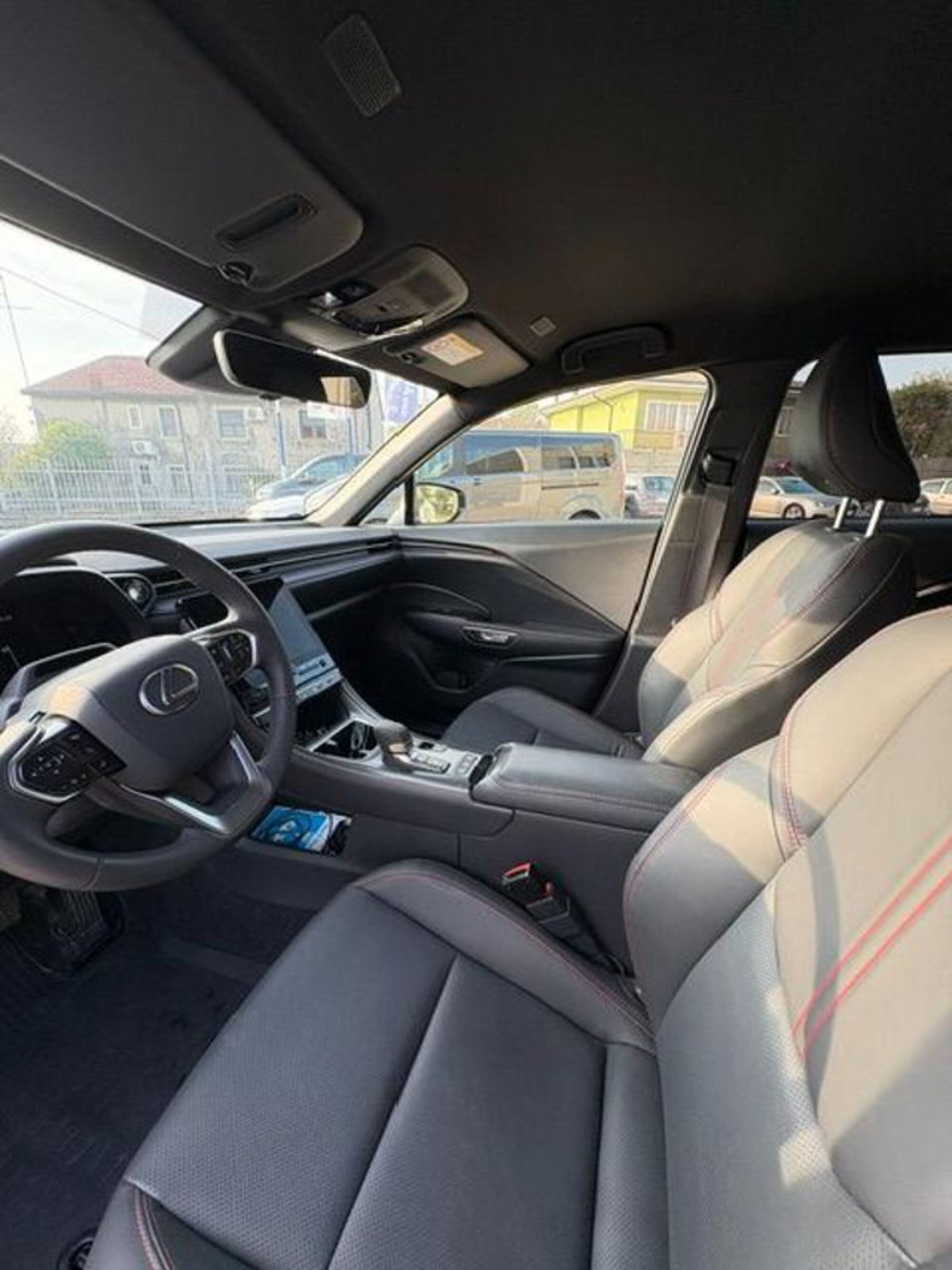 Lexus LBX 1.5 hybrid Relax 4wd (9)