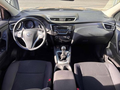 Nissan Qashqai 1.5 dCi N-Vision (10)