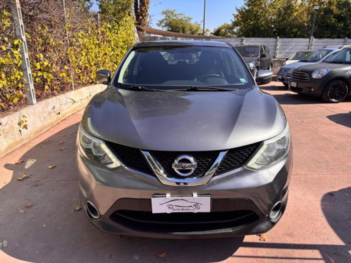 Nissan Qashqai 1.5 dCi N-Vision (2)