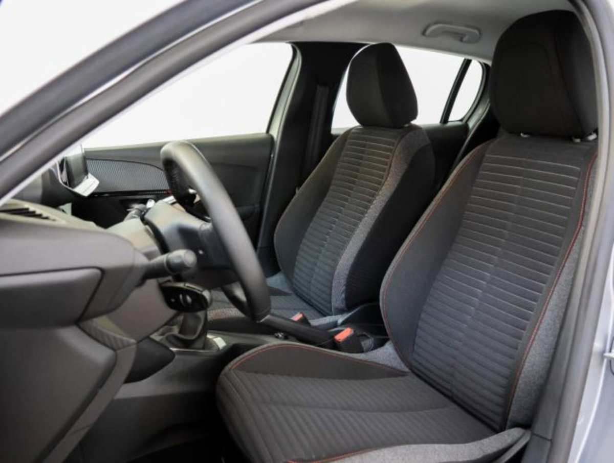 Peugeot 208 1.2 puretech Active s&s 75cv (8)