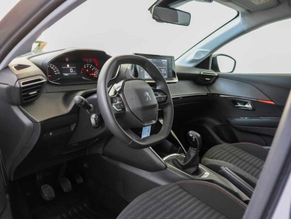 Peugeot 208 1.2 puretech Active s&s 75cv (9)