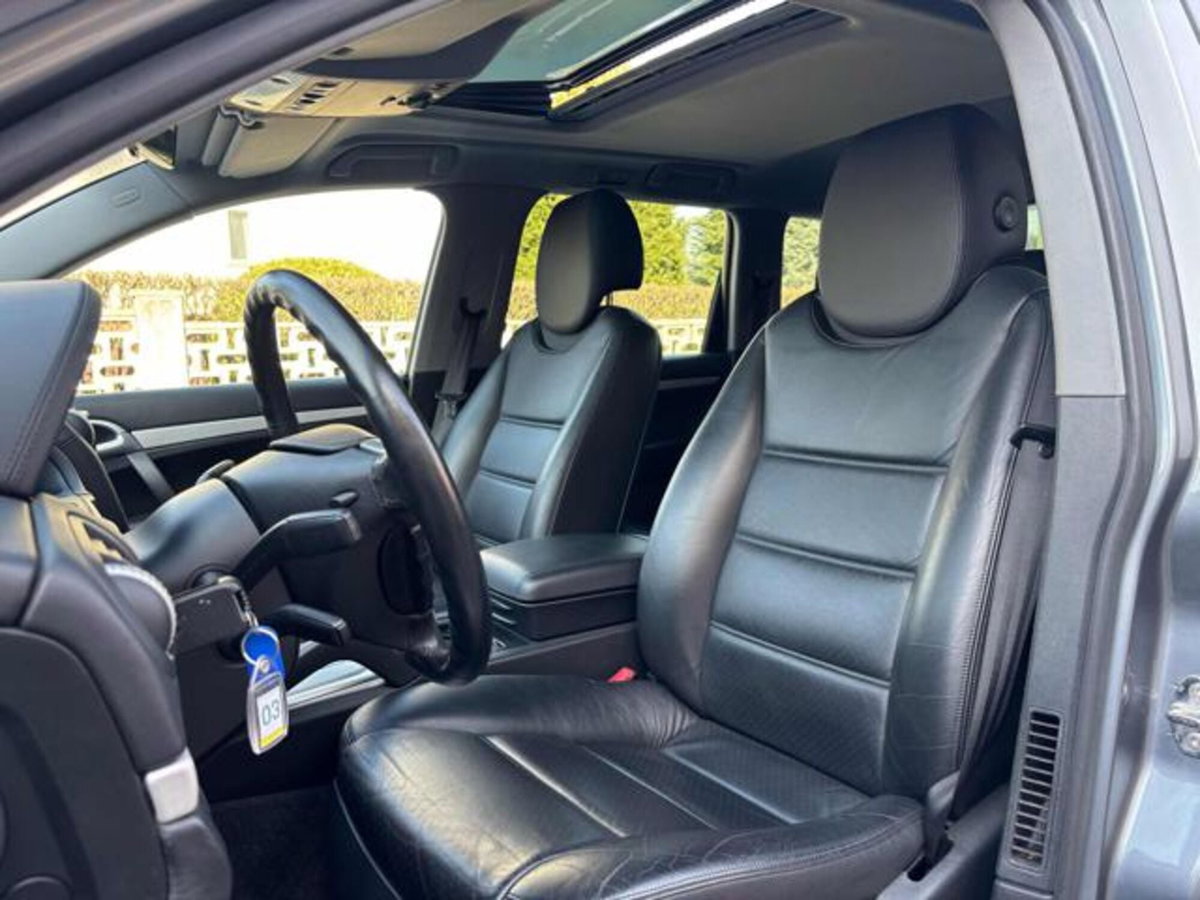 Porsche Cayenne 4.5 cat Turbo (14)