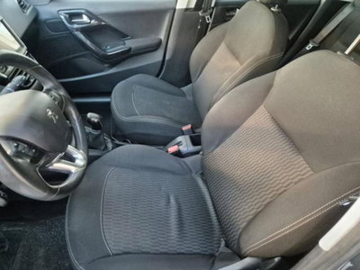 Peugeot 208 82 5p. GPL Access (13)