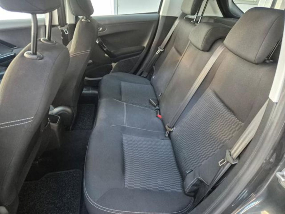 Peugeot 208 82 5p. GPL Access (14)