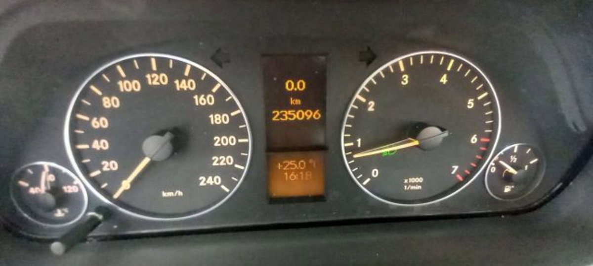Mercedes-Benz Classe A 150 BlueEFFICIENCY (13)