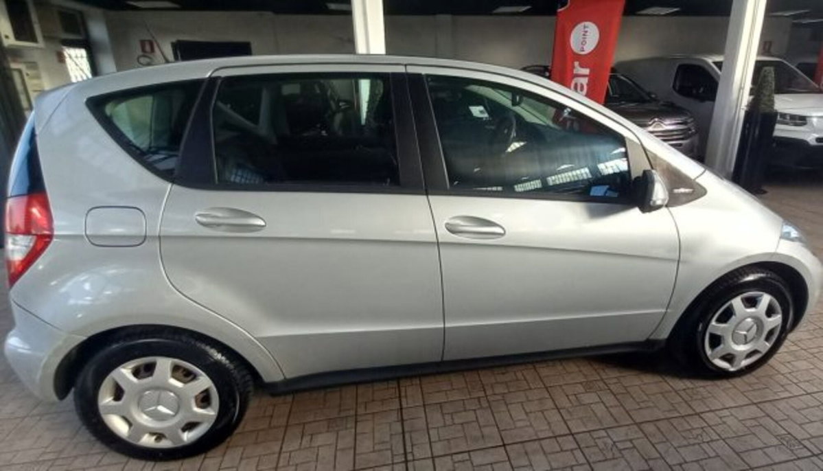 Mercedes-Benz Classe A 150 BlueEFFICIENCY (2)