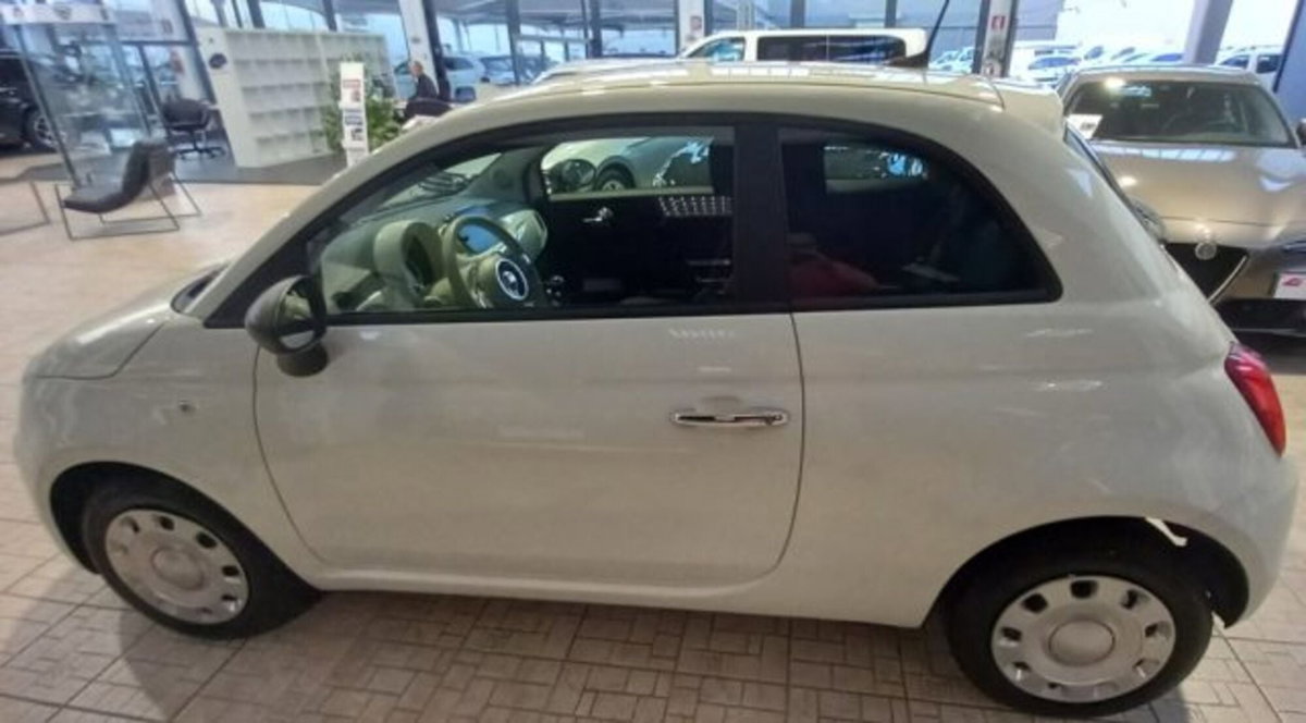Fiat 500 1.0 Hybrid Cult (4)