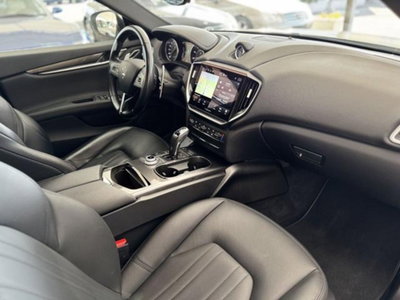Maserati Ghibli Ghibli MHEV 330 CV GT (10)