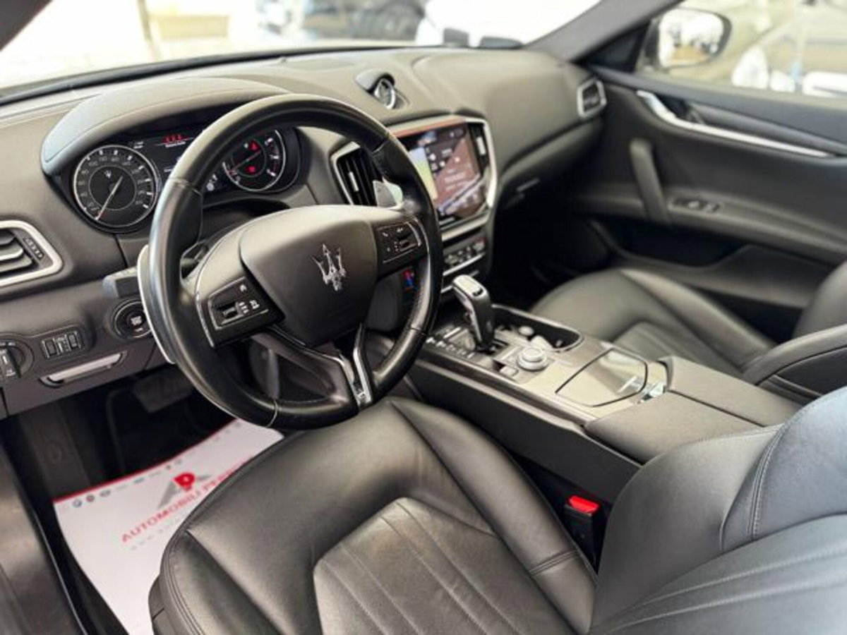 Maserati Ghibli Ghibli MHEV 330 CV GT (5)