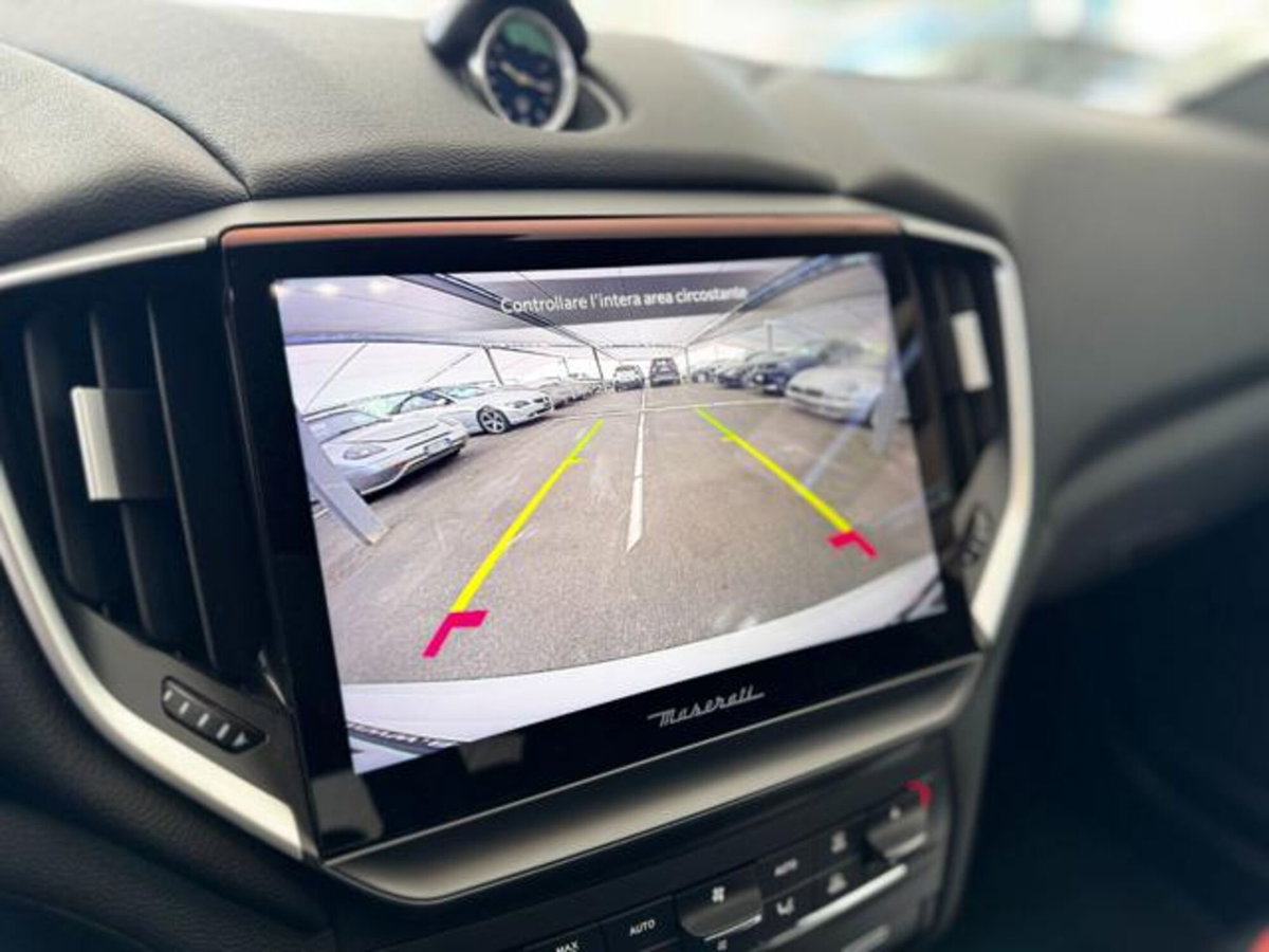 Maserati Ghibli Ghibli MHEV 330 CV GT (8)