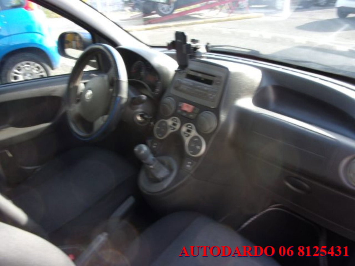 Fiat Panda 1.2 Emotion (9)