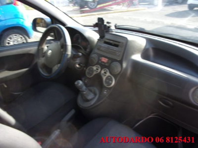 Fiat Panda 1.2 Emotion (9)