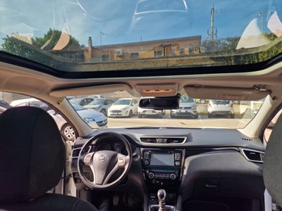 Nissan Qashqai 1.5 dCi Tekna (10)