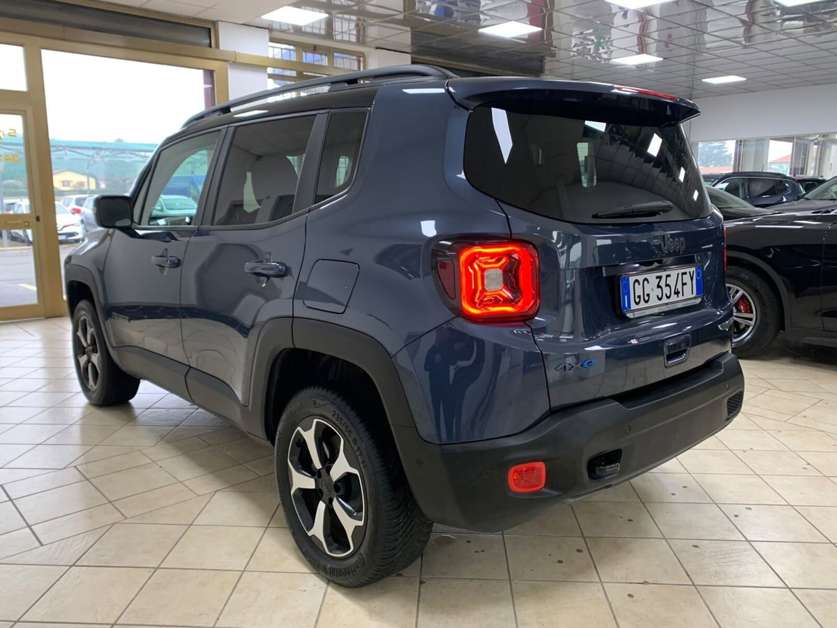 Jeep Renegade 1.3 T4 240CV PHEV 4xe AT6 Trailhawk (7)