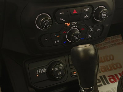 Jeep Renegade 1.3 T4 190CV PHEV 4xe AT6 Limited (18)
