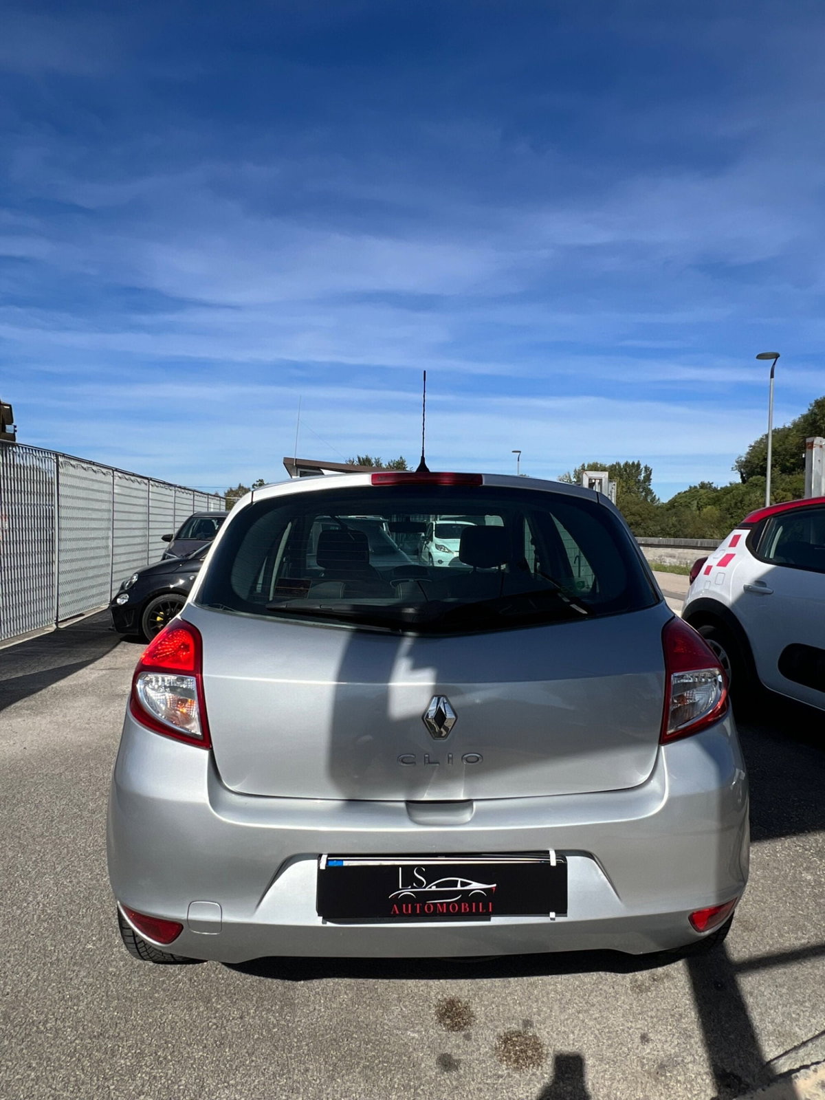 Renault Clio 1.2 16V 5 porte Luxe (4)