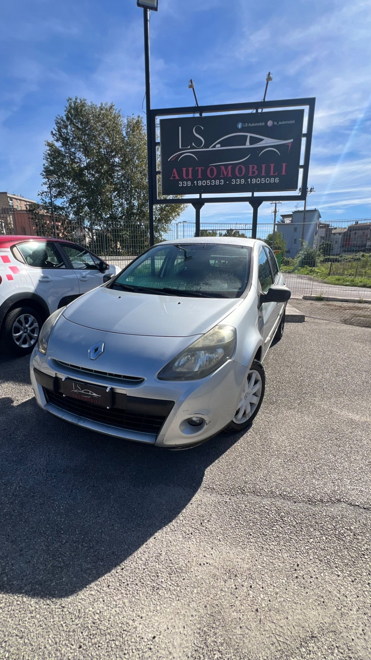 Renault Clio 1.2 16V 5 porte Luxe (8)
