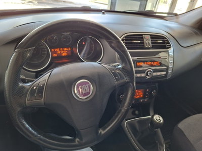 Fiat Bravo 1.9 MJT 120 CV Emotion (12)