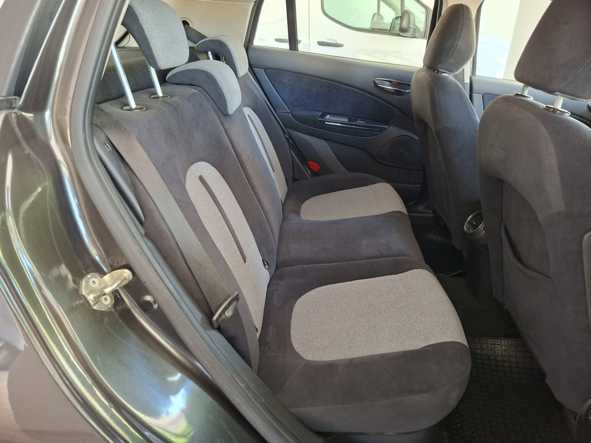 Fiat Bravo 1.9 MJT 120 CV Emotion (19)