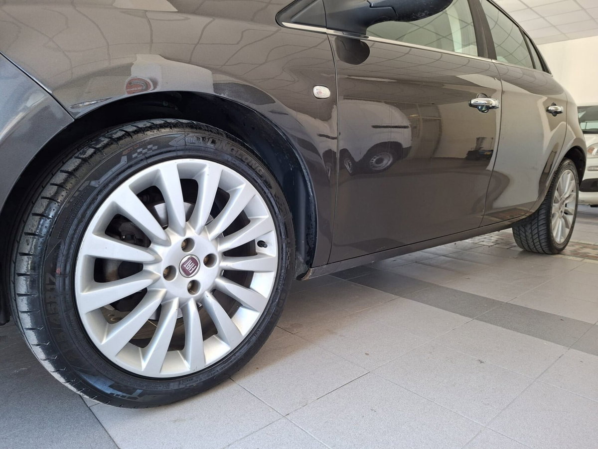 Fiat Bravo 1.9 MJT 120 CV Emotion (8)
