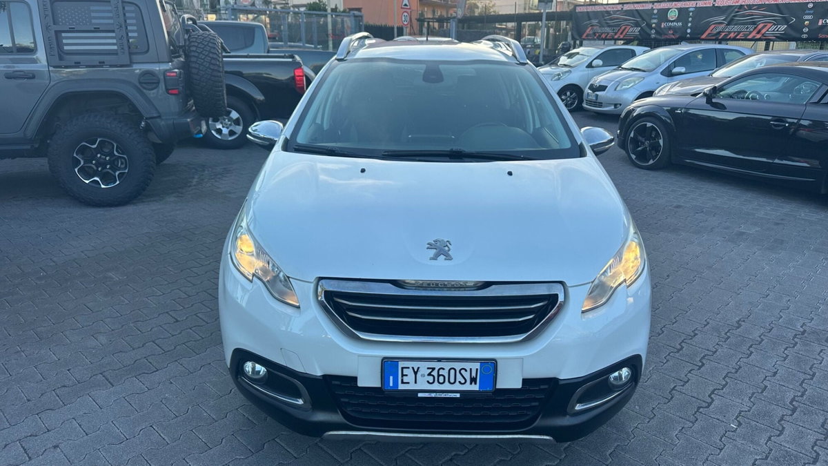 Peugeot 2008 e-HDi 92 CV Stop&Start Allure (5)