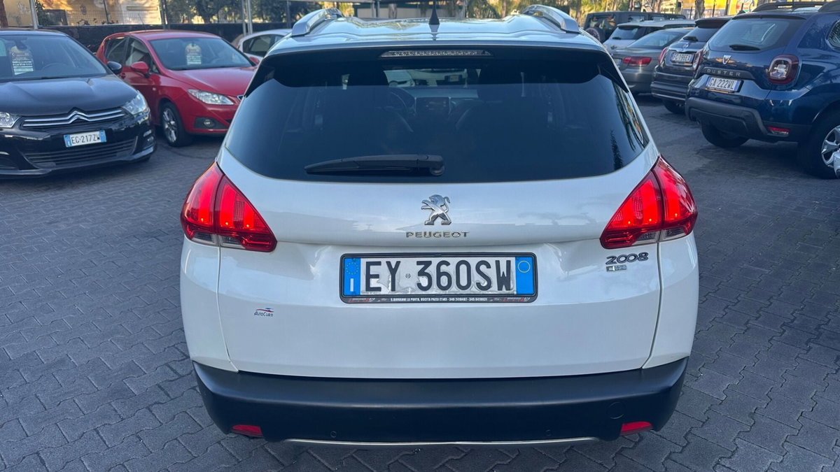 Peugeot 2008 e-HDi 92 CV Stop&Start Allure (6)