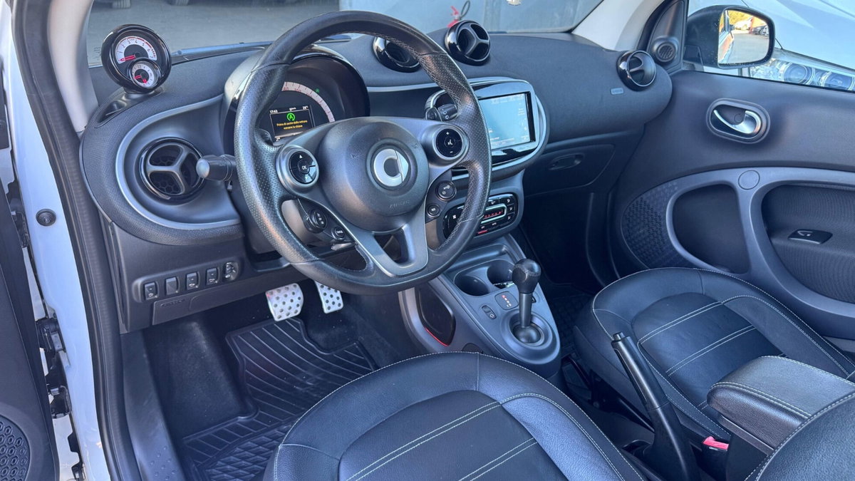 smart Fortwo 90 0.9 Turbo twinamic Prime (19)