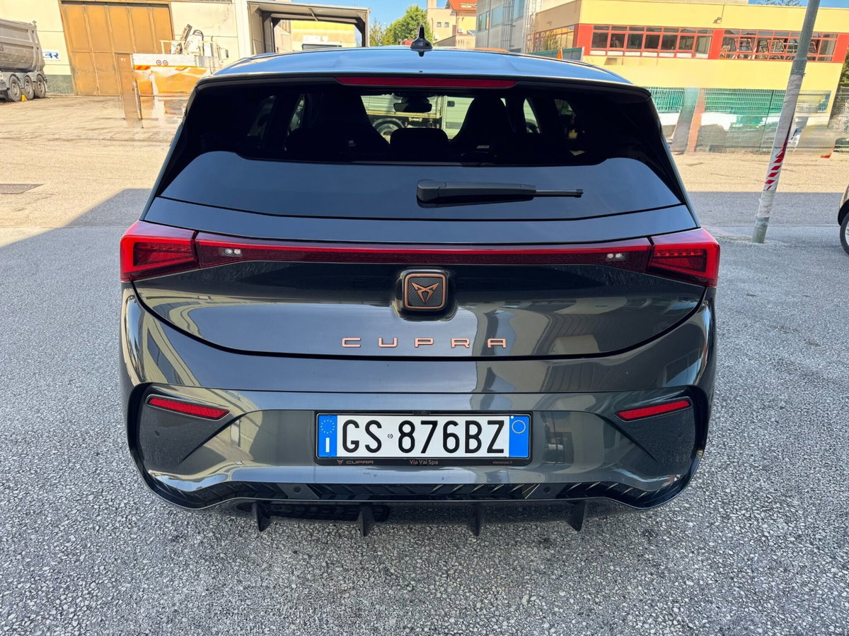 Cupra Born Born e-Boost 58kWh 231CV (6)