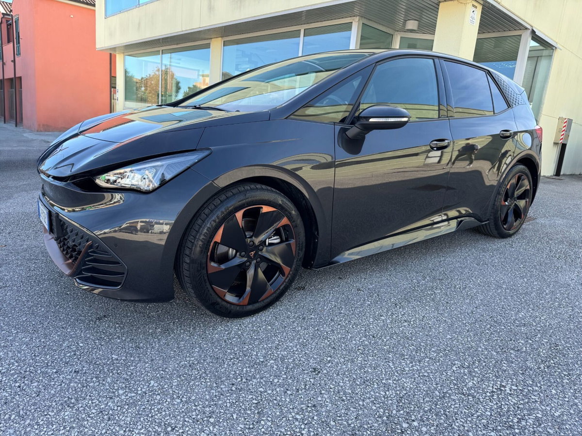 Cupra Born Born e-Boost 58kWh 231CV (9)