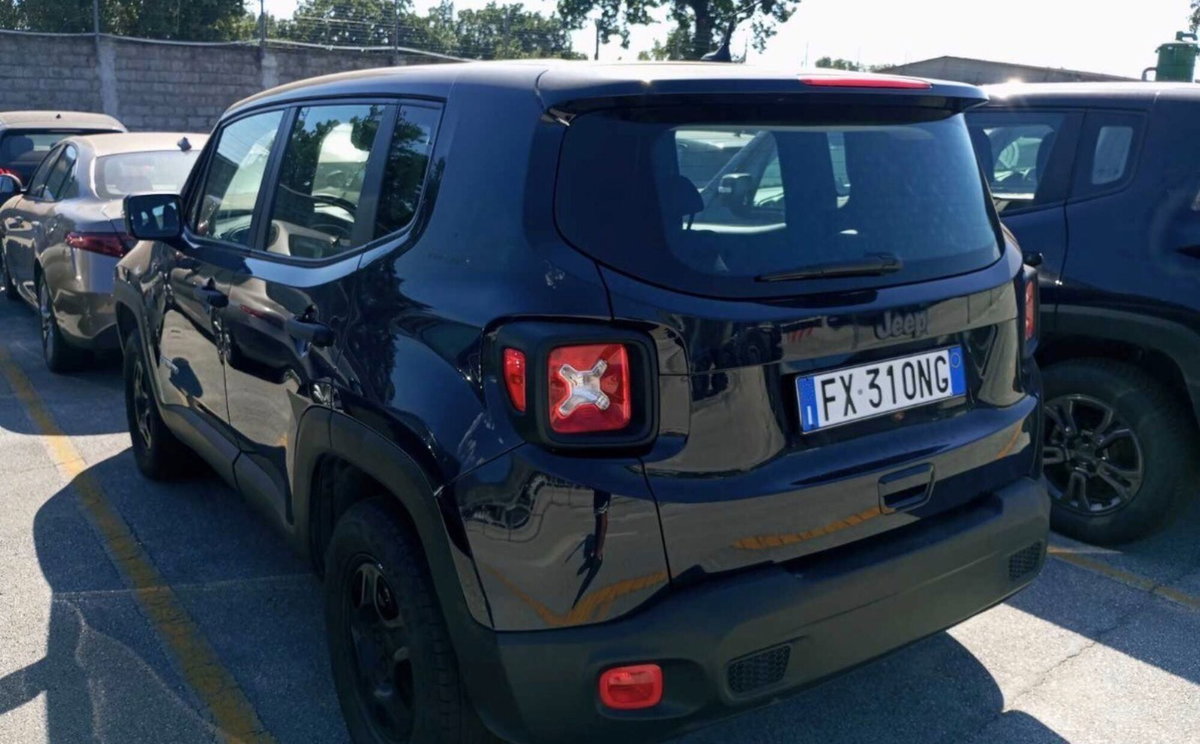 Jeep Renegade 2.0 Mjt 140CV 4WD Active Drive Longitude (3)