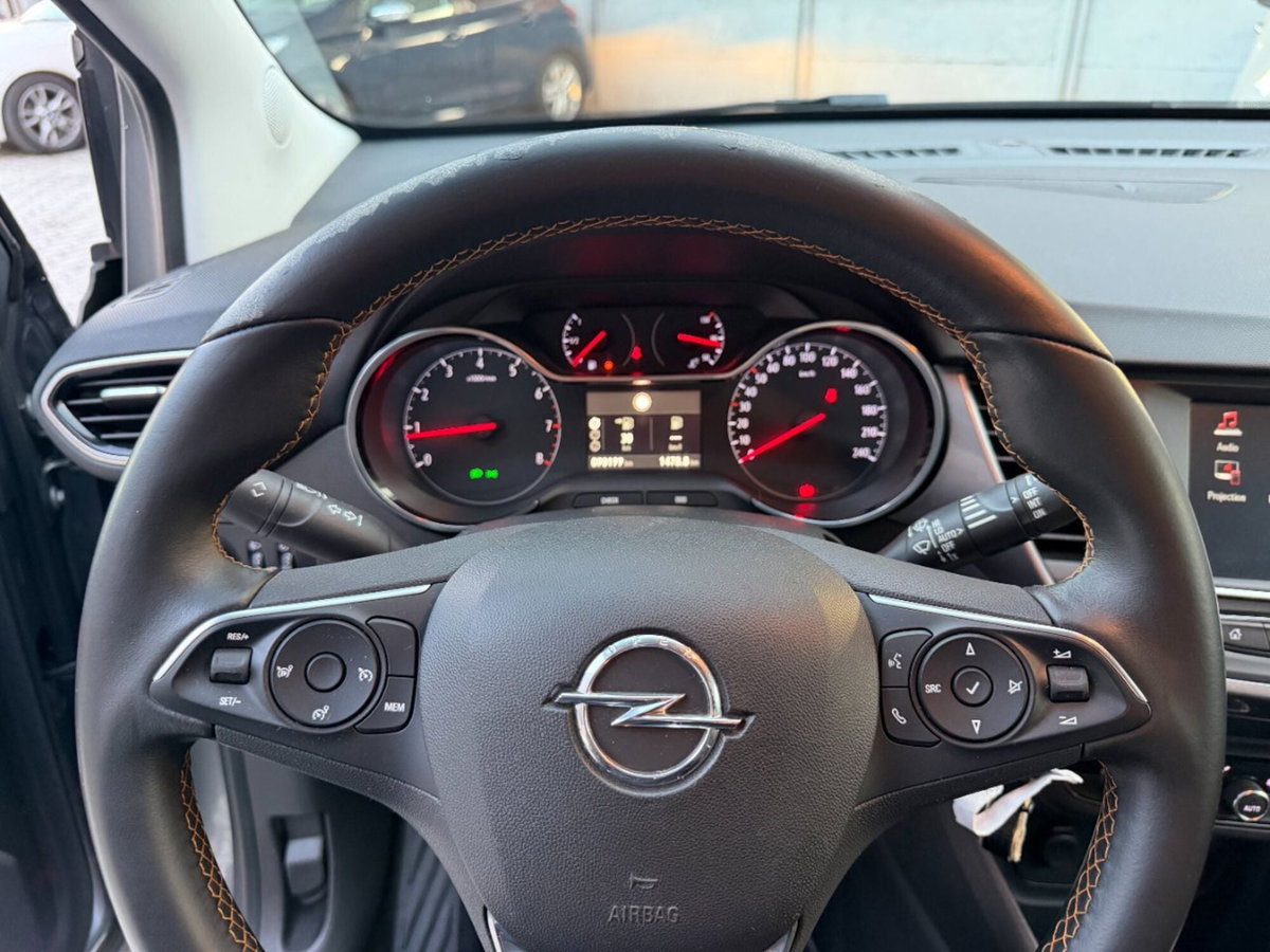 Opel Crossland X 1.2 12V Innovation (16)