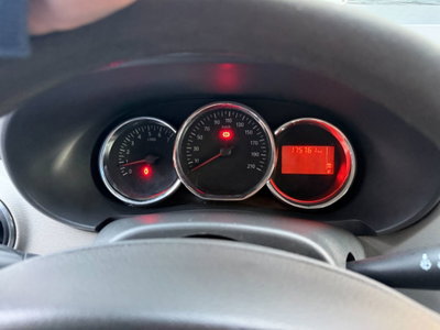 Dacia Lodgy 1.6 8V 85CV 5 posti (12)