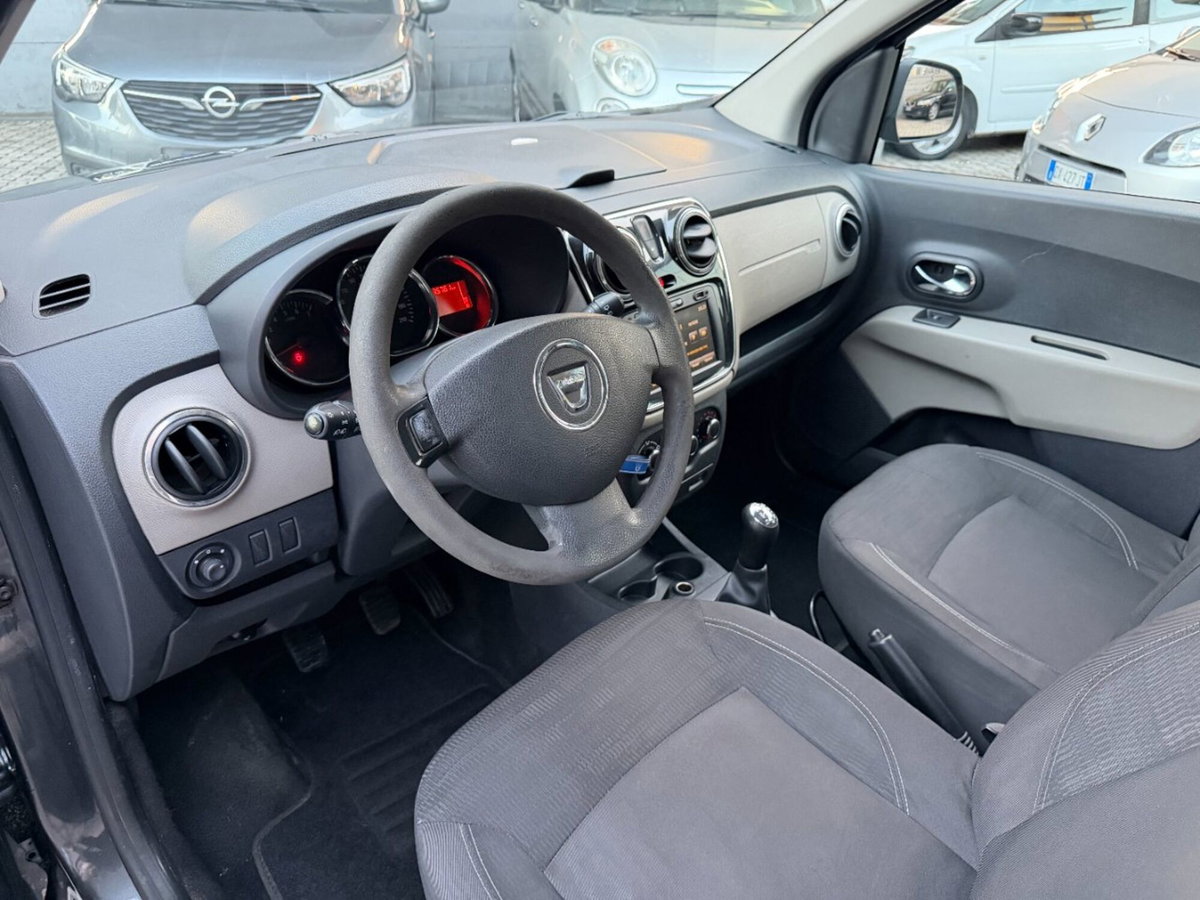 Dacia Lodgy 1.6 8V 85CV 5 posti (2)