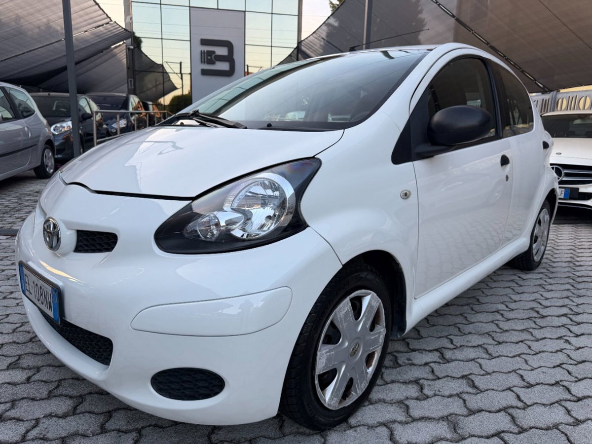 Toyota Aygo 1.0 12V VVT-i 5 porte Sol Connect