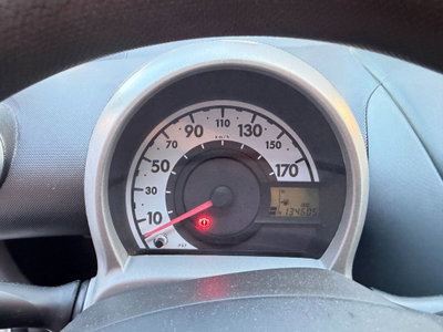 Toyota Aygo 1.0 12V VVT-i 5 porte Sol Connect (11)