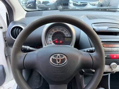 Toyota Aygo 1.0 12V VVT-i 5 porte Sol Connect (13)