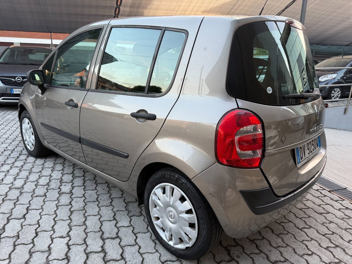 Renault Modus 1.2 16V Dynamique (3)