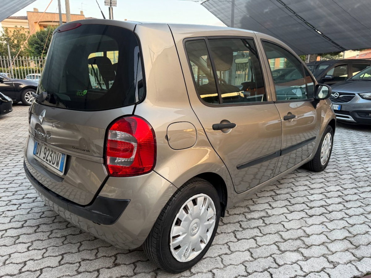 Renault Modus 1.2 16V Dynamique (6)