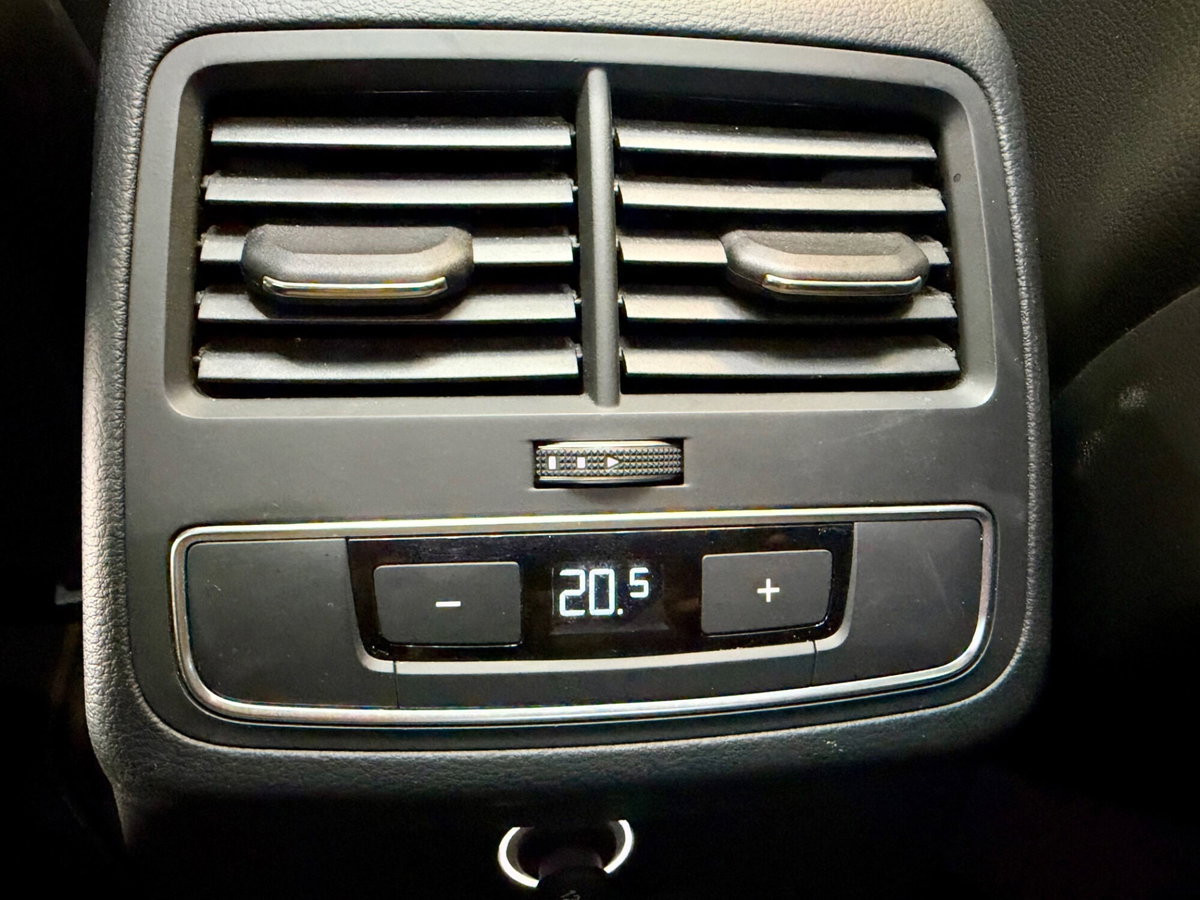 Audi A5 Coupé 2.0 TFSI S tronic Design (12)