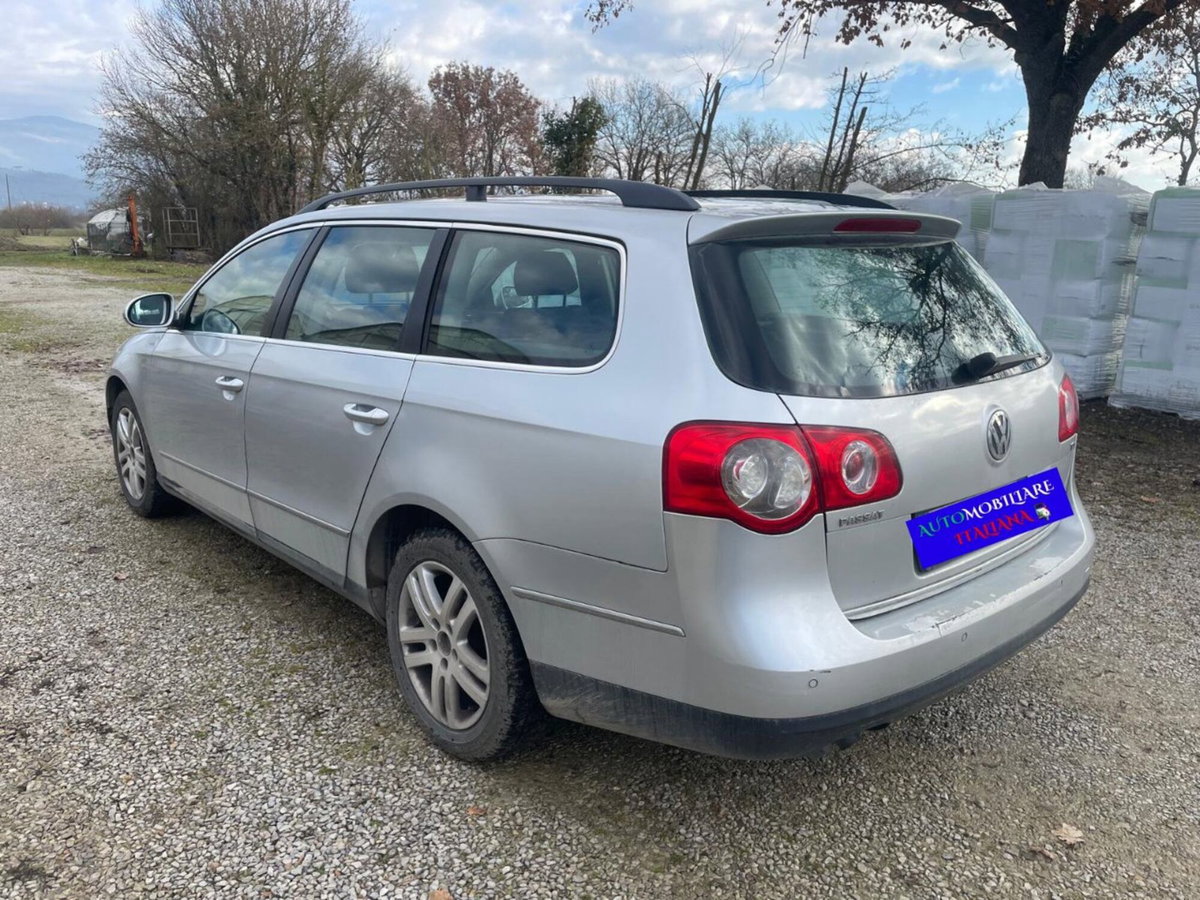 Volkswagen Passat Variant 1.9 TDI/105CV Trendline (8)