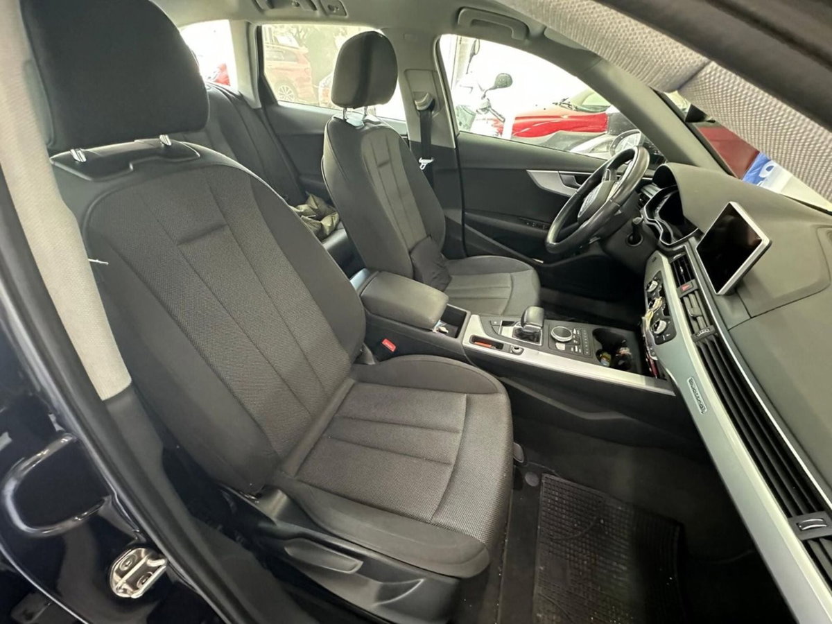 Audi A4 Allroad 2.0 TDI 190 CV Business (9)