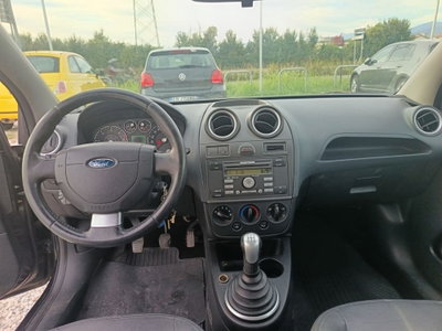 Ford Fiesta 1.4 TDCi 3p. Titanium (10)