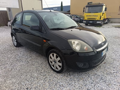 Ford Fiesta 1.4 TDCi 3p. Titanium (3)